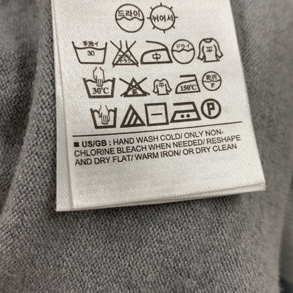 Banana Republic | Extra Fine Merino Sweater - Picture 6 of 6